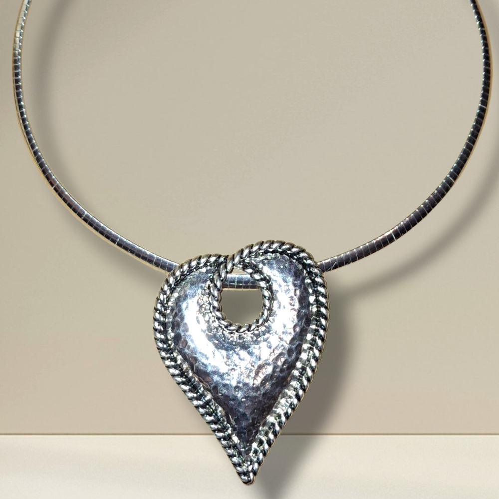 Rope Edged Heart Textured Silvertone Pendant On Omega Chain Necklace